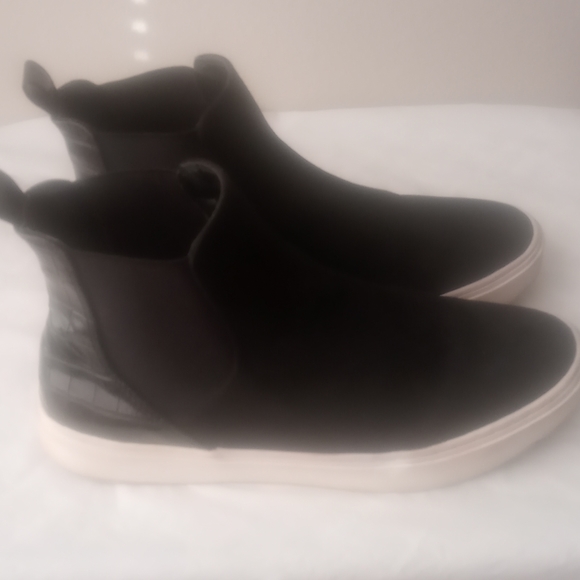 H&M Boots - Picture 3 of 5